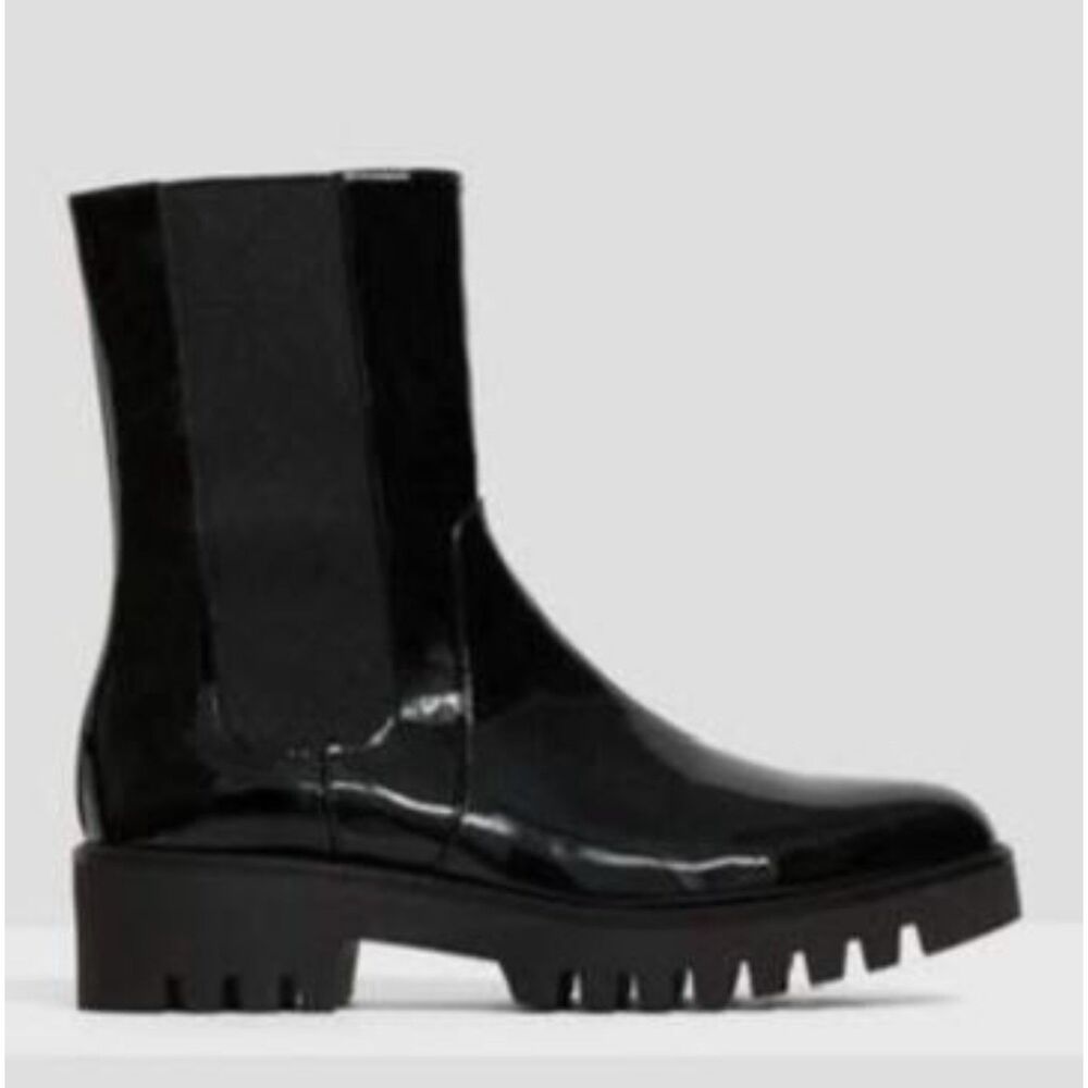 Theory Women's Chelsea Boot Patent Leather Thug Ankle Boots 40 NIB 498 Black